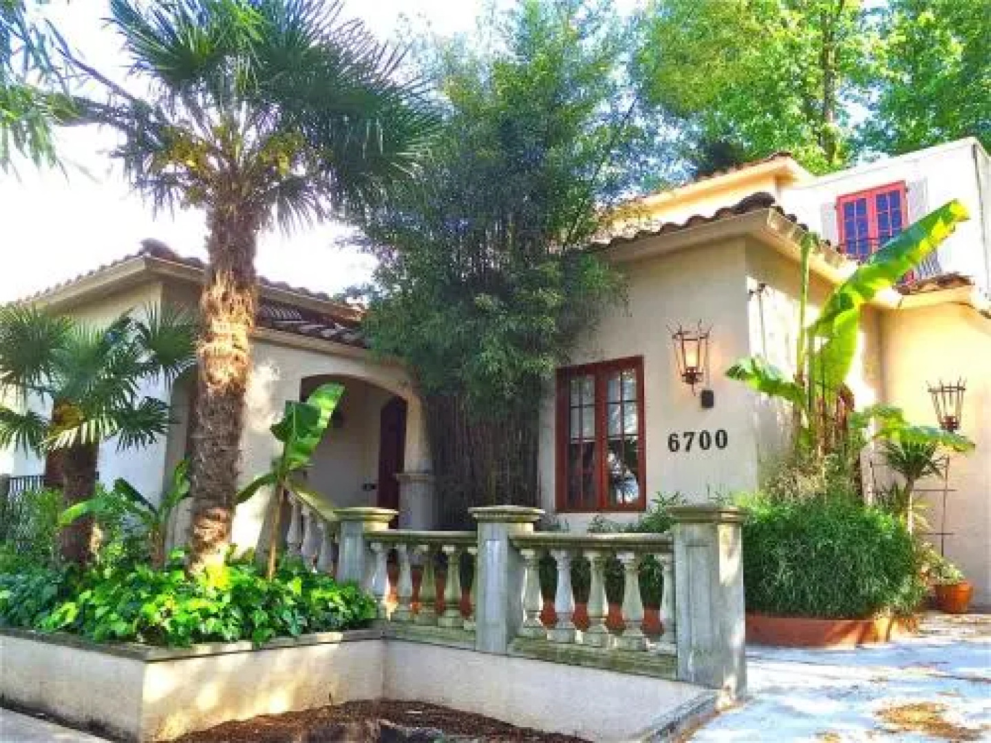 The Tropical Guesthouse