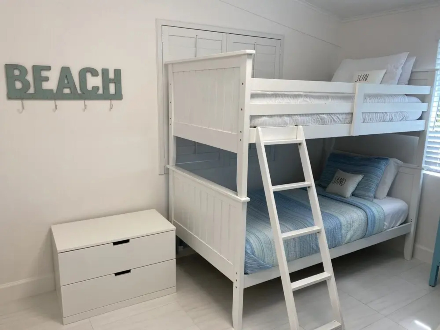 Beautiful Updated Stilted Home Makes For A Super Getaway. 3 Bedroom Home by RedAwning