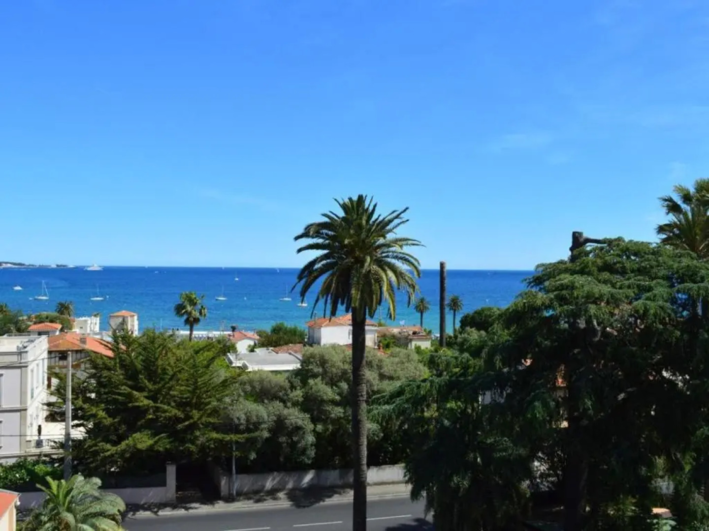 Appartement Golfe Juan, 1 pièce, 2 personnes - FR-1-252-62