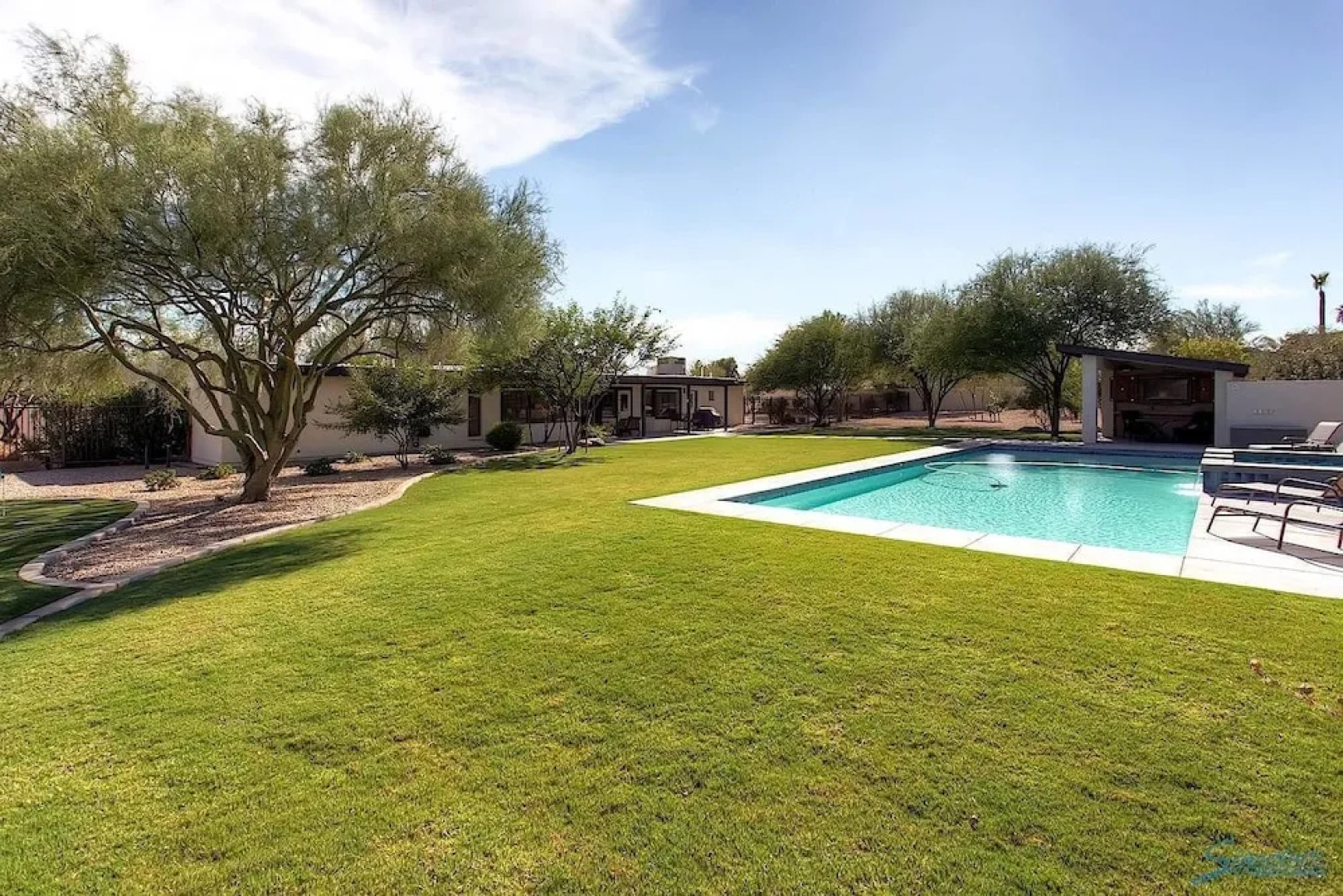 Bella Lincoln Estate Signature Vacation Rentals