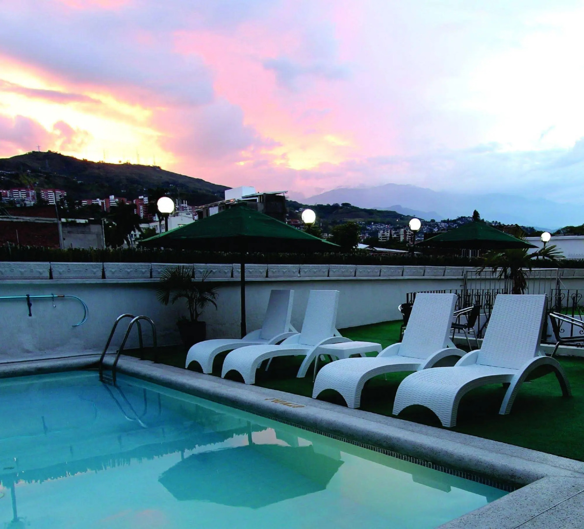 Hotel San Fernando Real