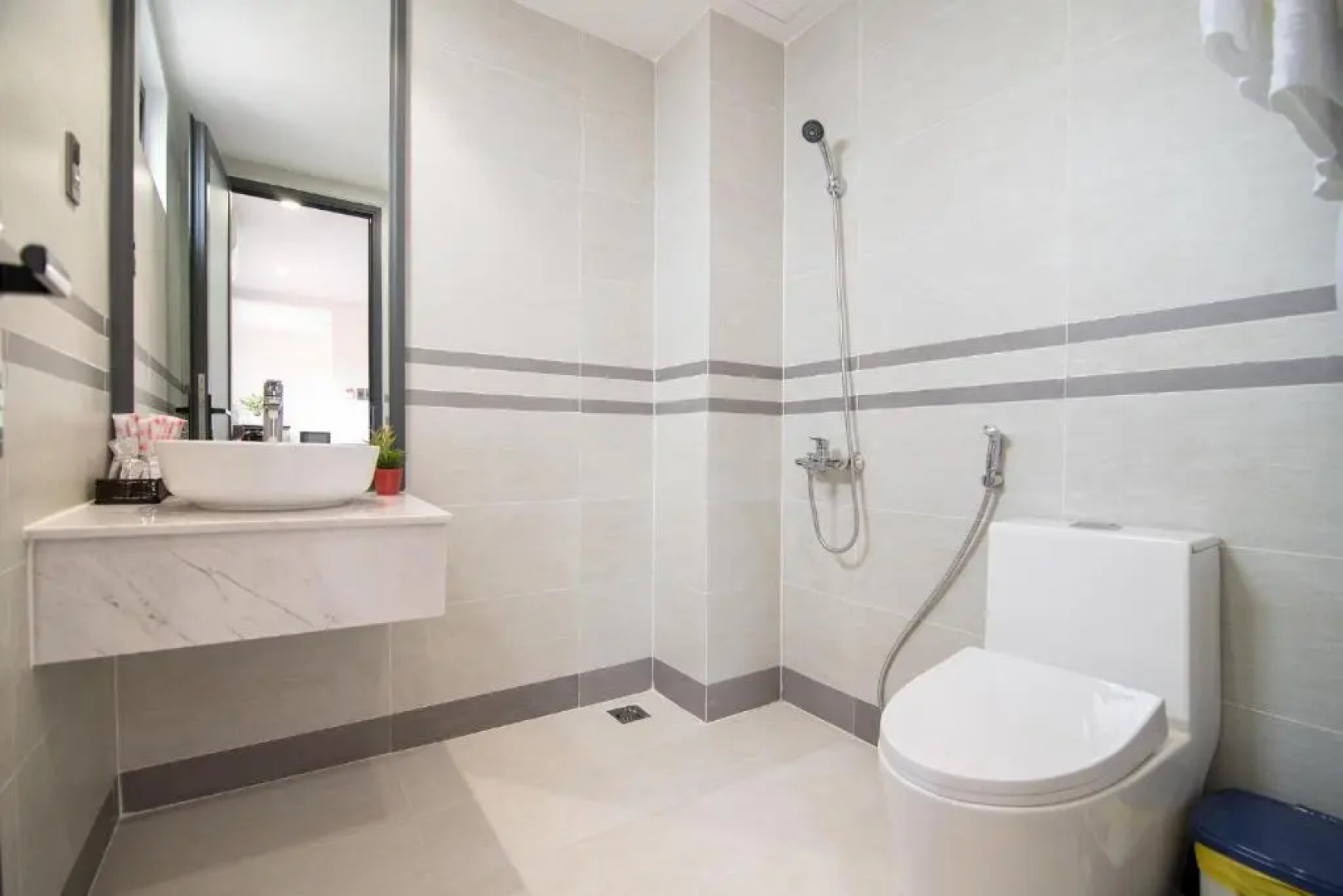 Bin Bin Hotel 7 - Near Ton Duc Thang University