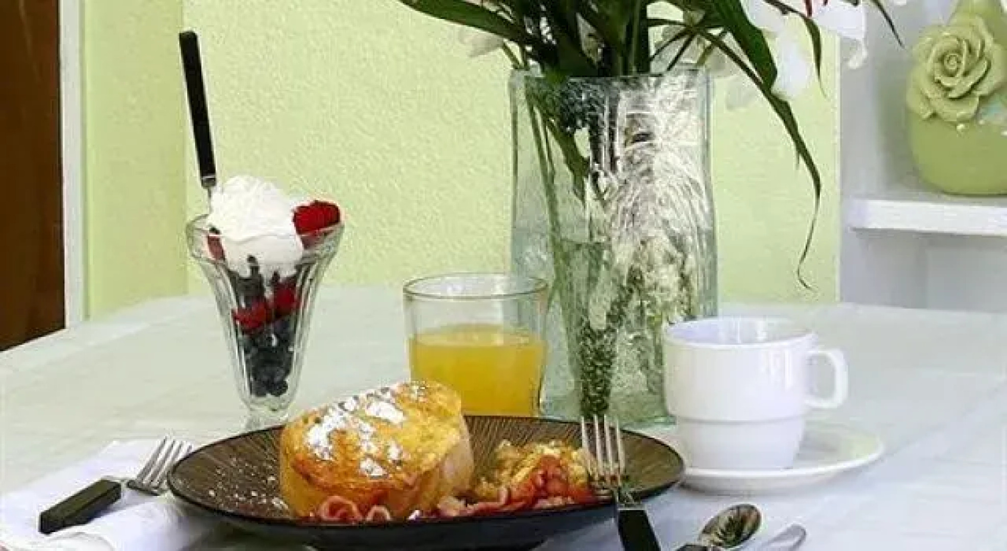 Posh Palm Springs Inn