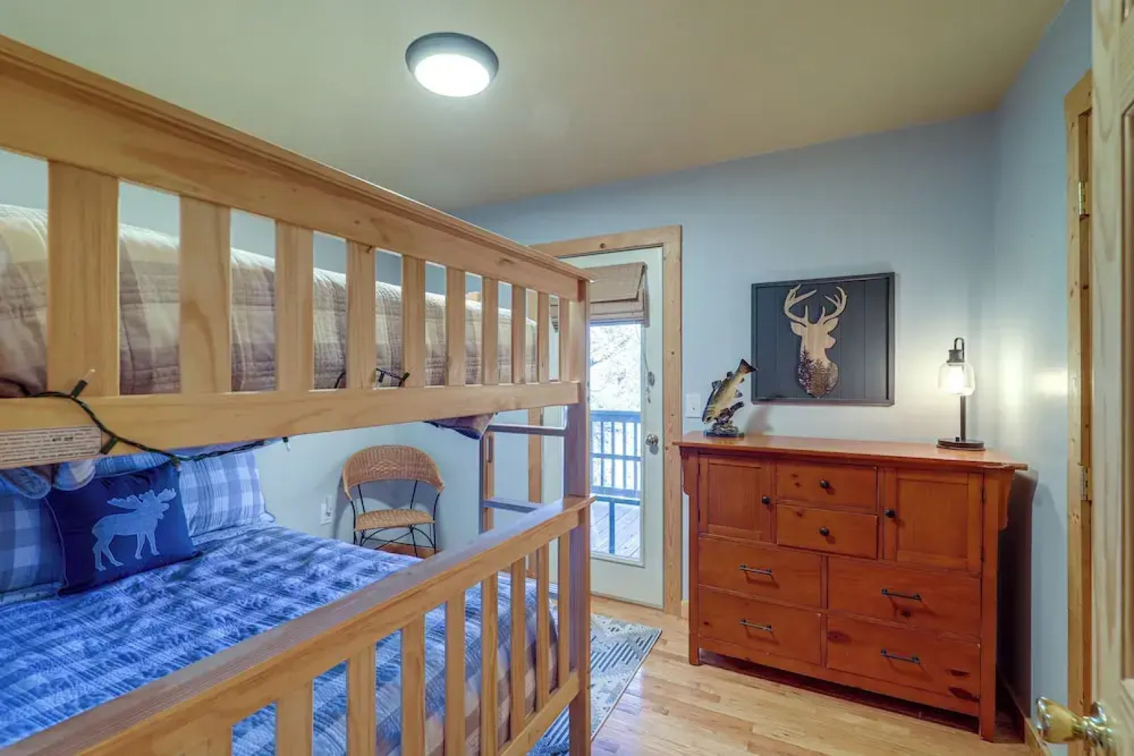 Blowing Rock Escape w/ Covered Deck & Fire Pit