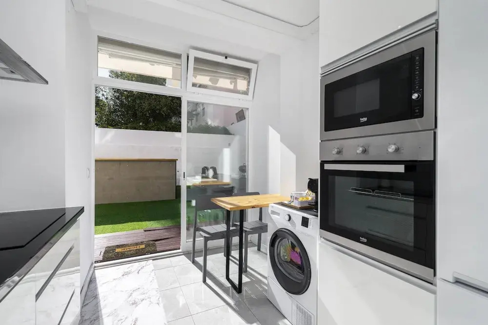 Suburban Serenity Family Home With Pool