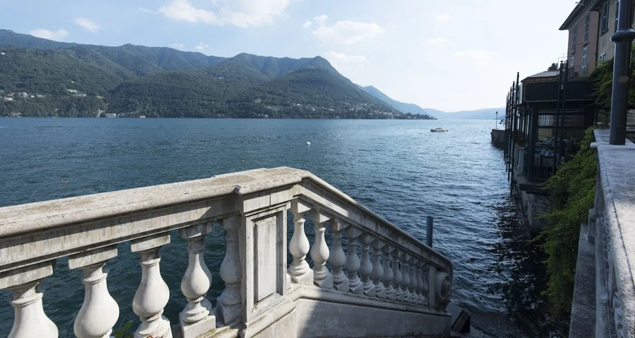 Altido Wood and White With Lake View