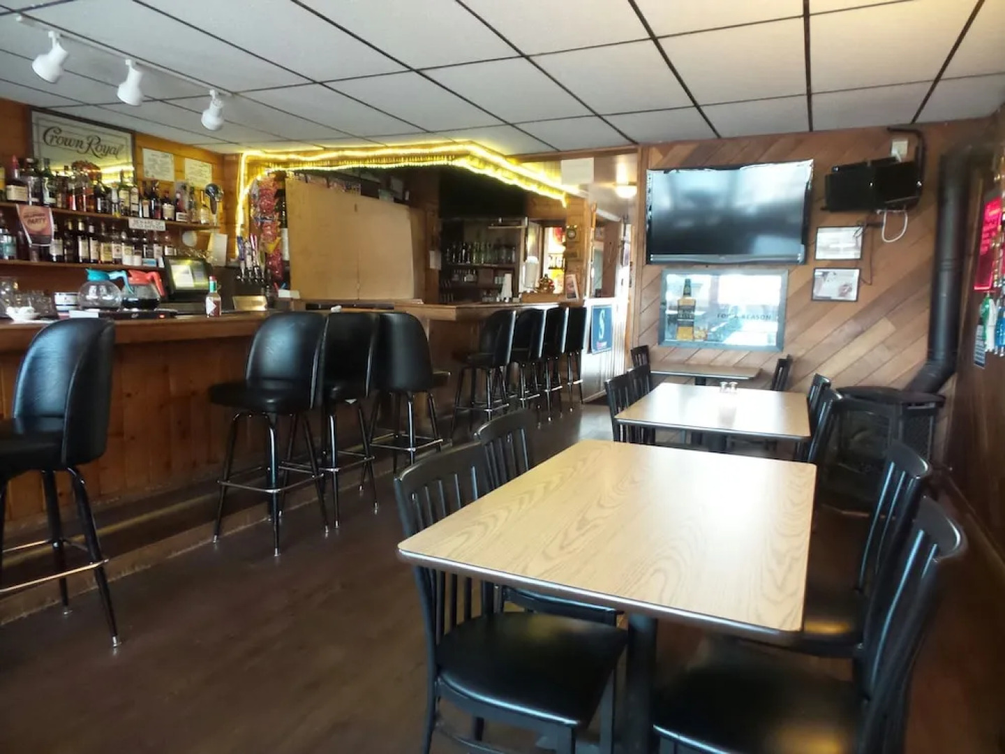 Tyee Restaurant and Hotel