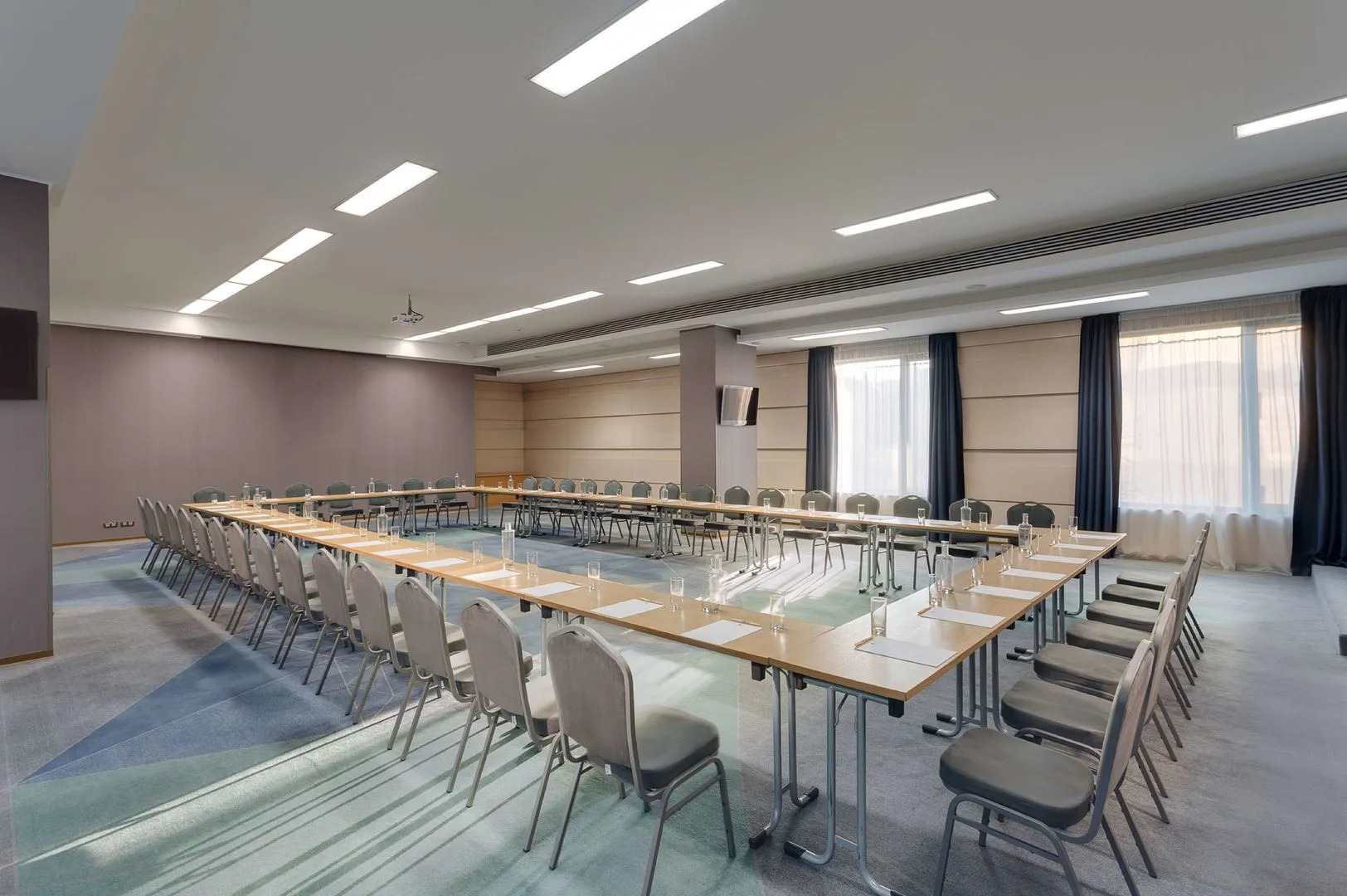 DoubleTree by Hilton Cluj – City Plaza