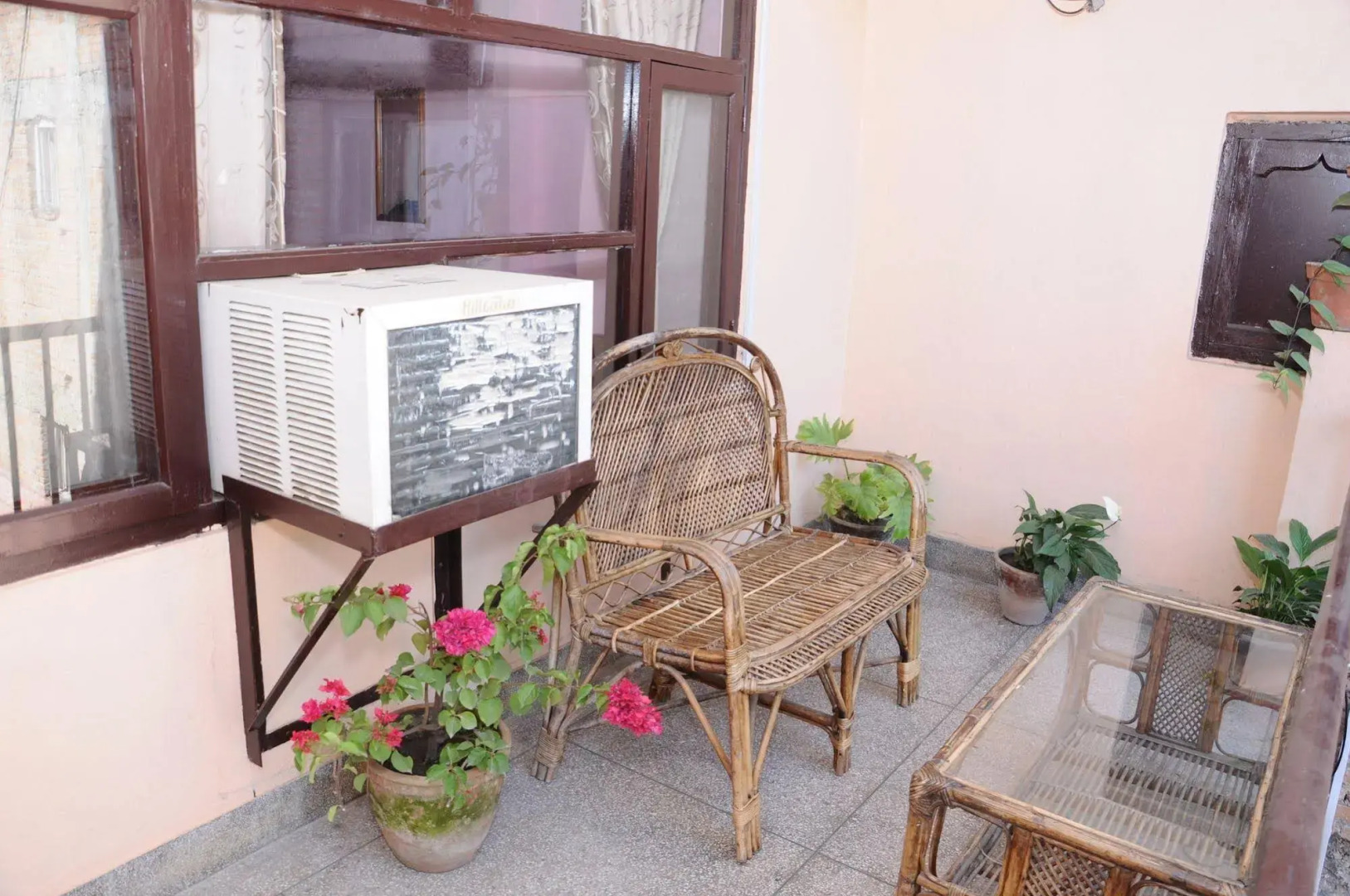 Hotel Himalayan Travellers Inn