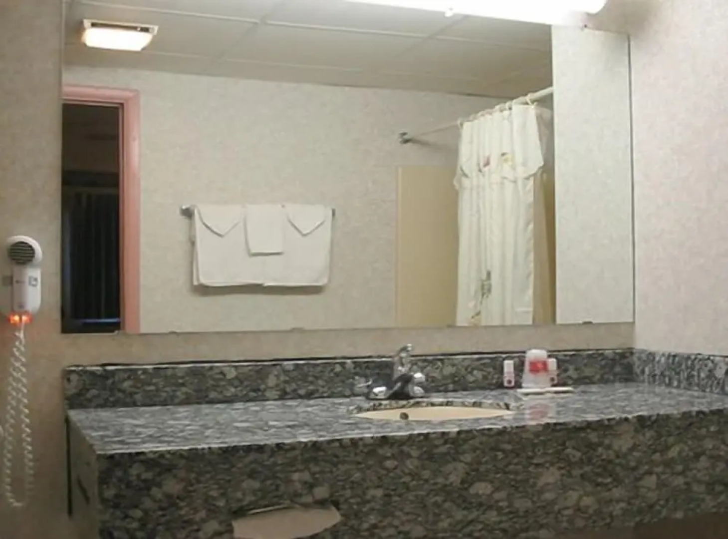 Red Carpet Inn Williamstown