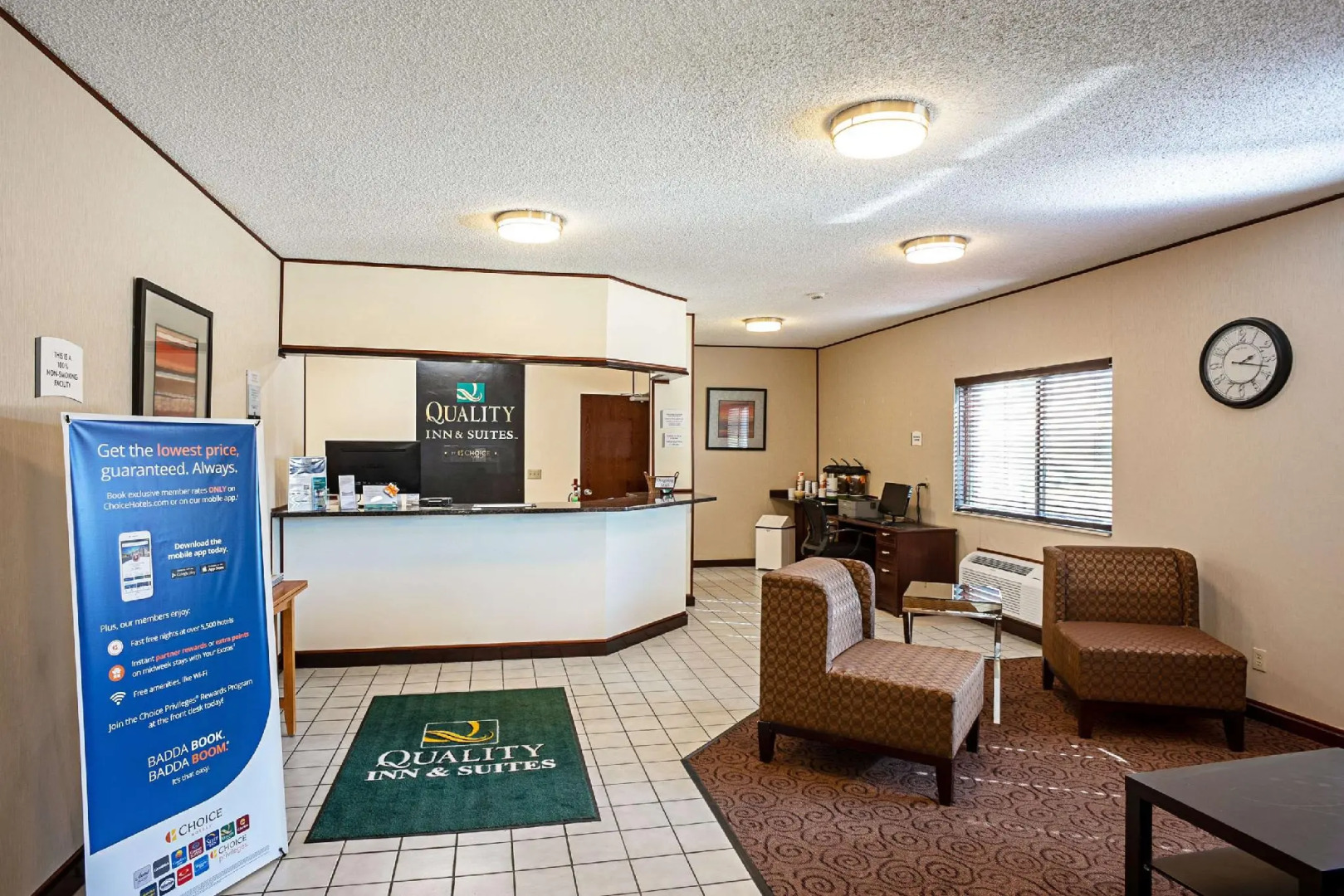 Quality Inn Galesburg near US Highway 34 and I-74