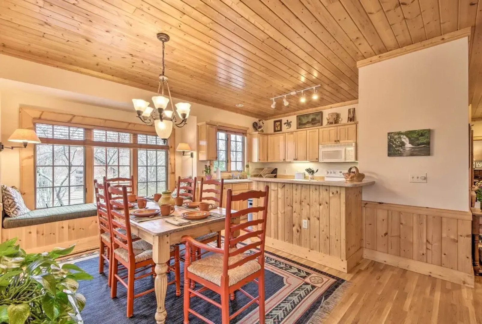 Trillium Links Condo w/ Deck Near Lake Glenville!