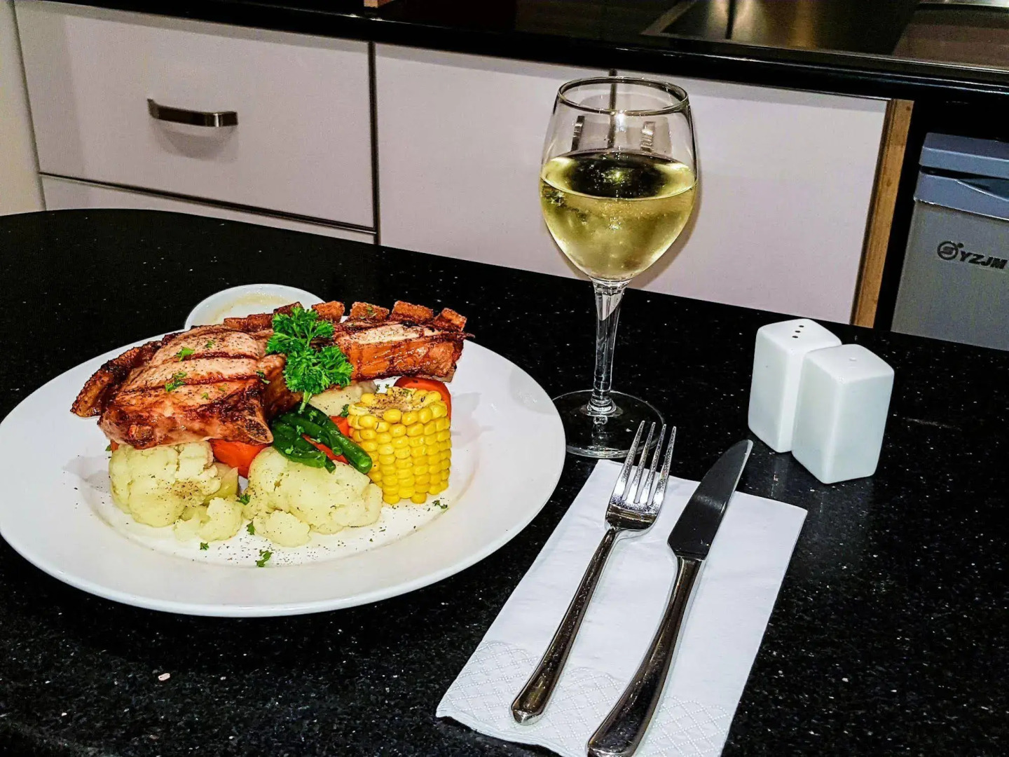 Moura Meridian Motel