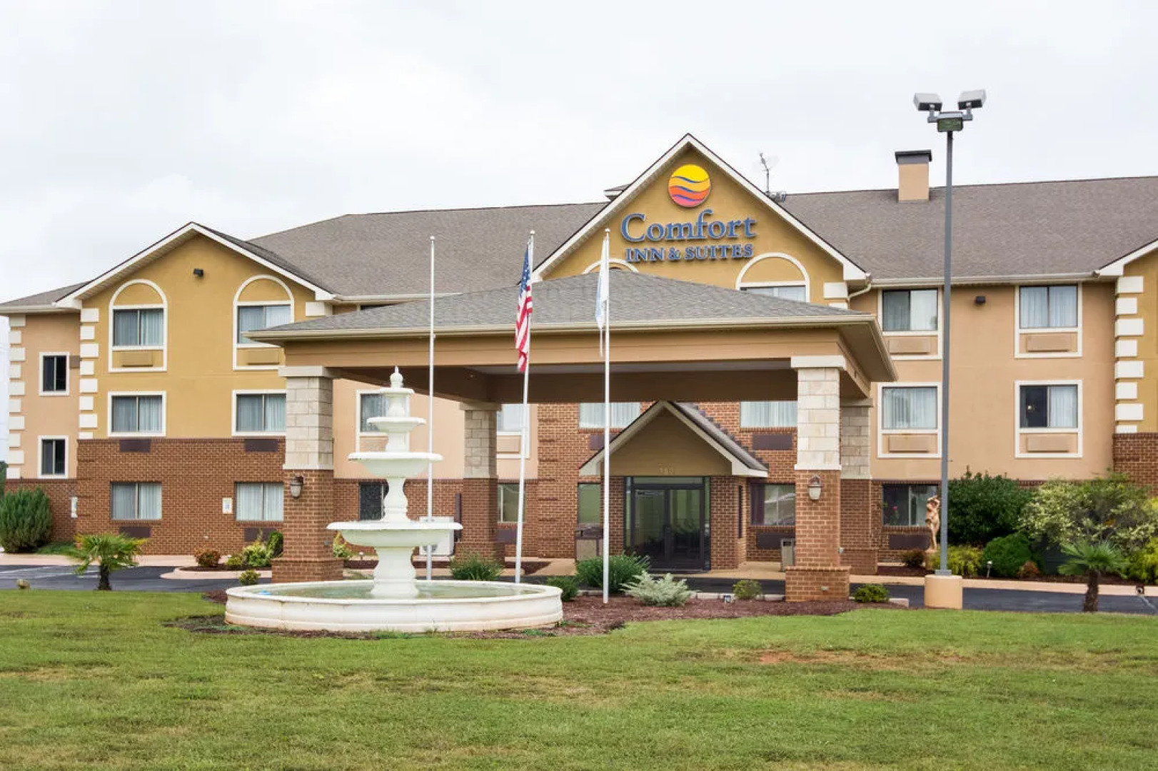 Comfort Inn & Suites