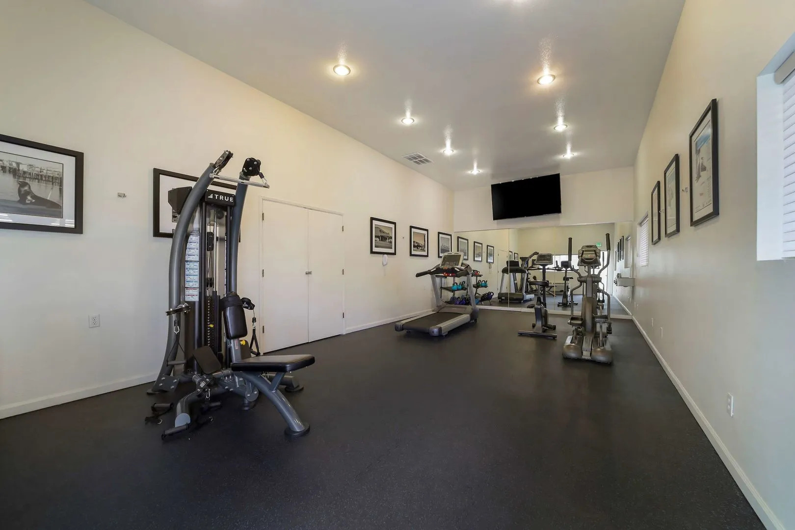 Best Western Plus Northwoods Inn