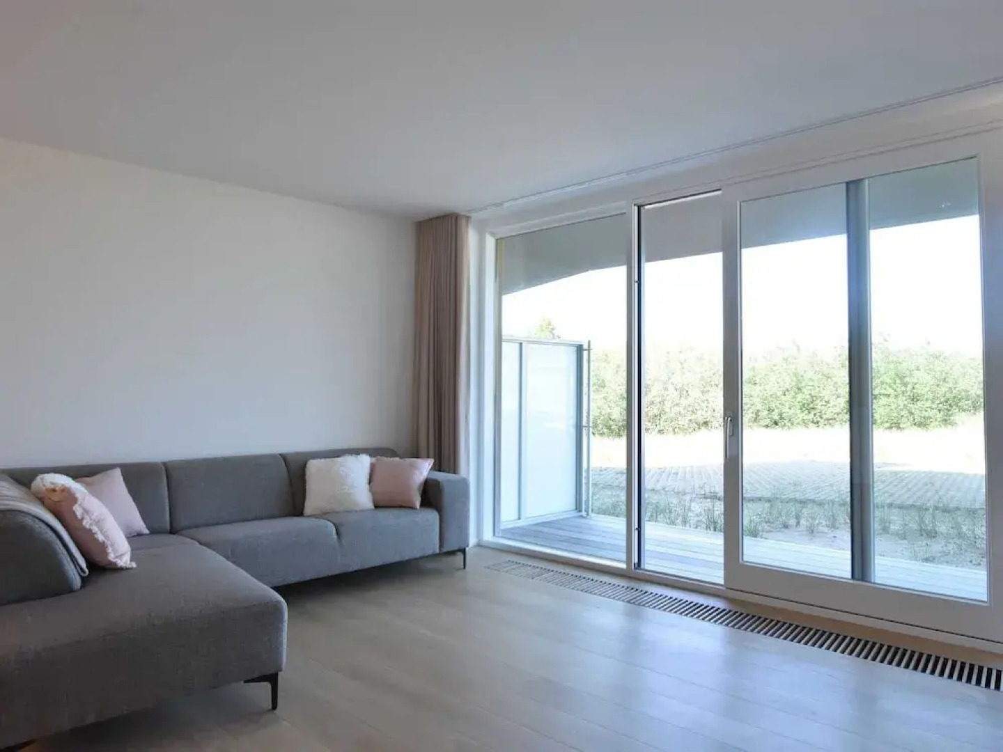 Bright Coastal Family Escape