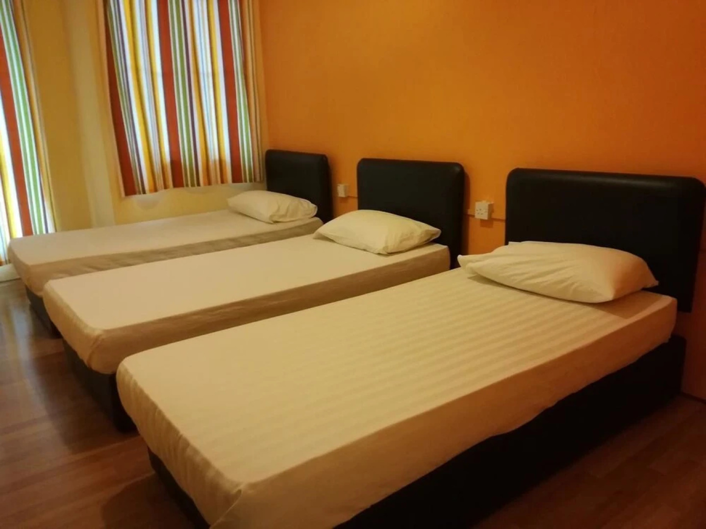 Harbourside Backpackers - Hostel