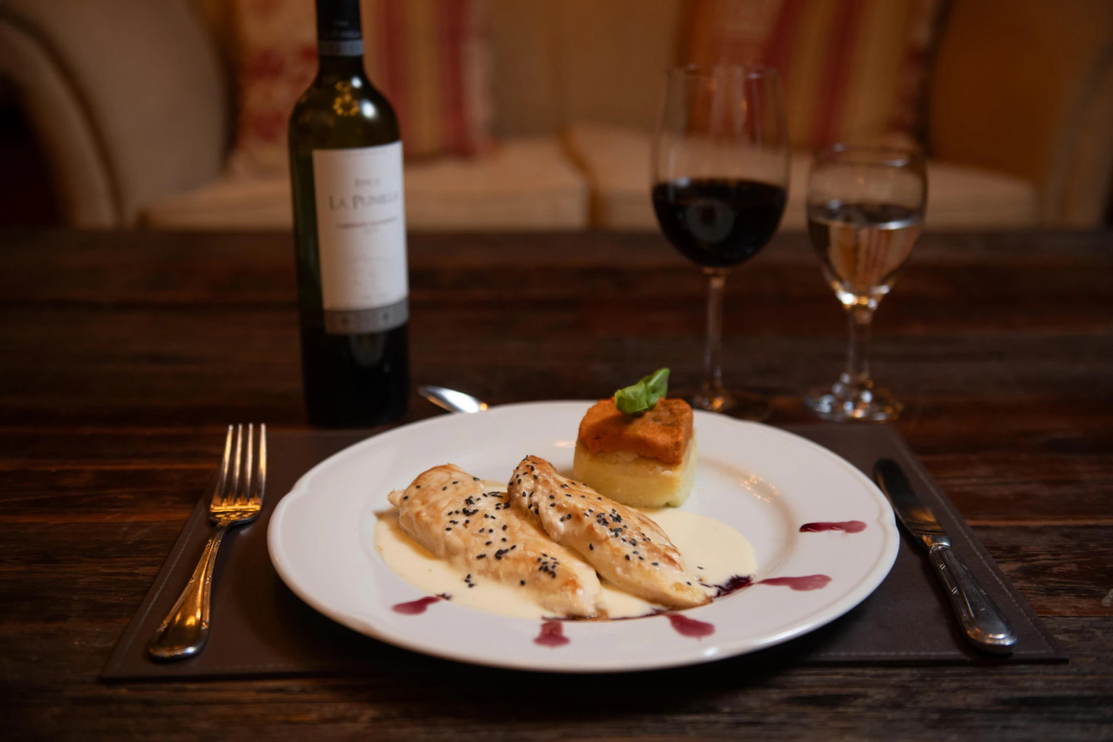 La Casa De La Bodega - Wine Boutique Hotel