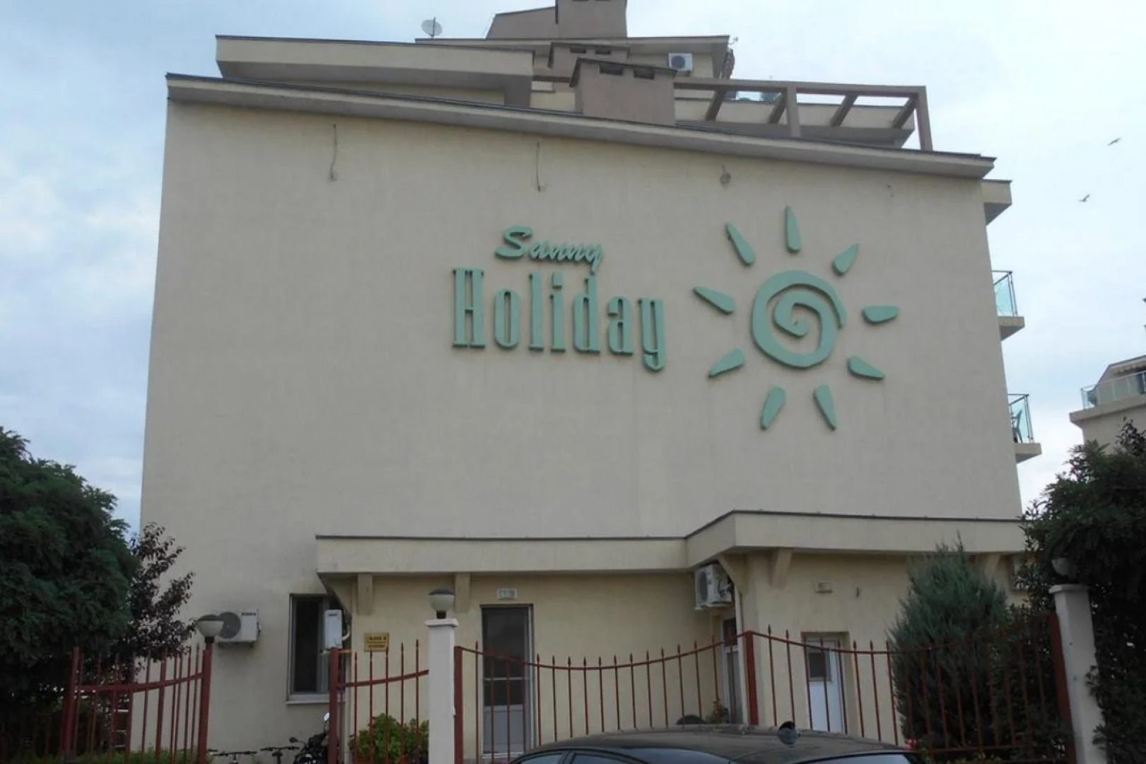 Sunny Holiday Apartments