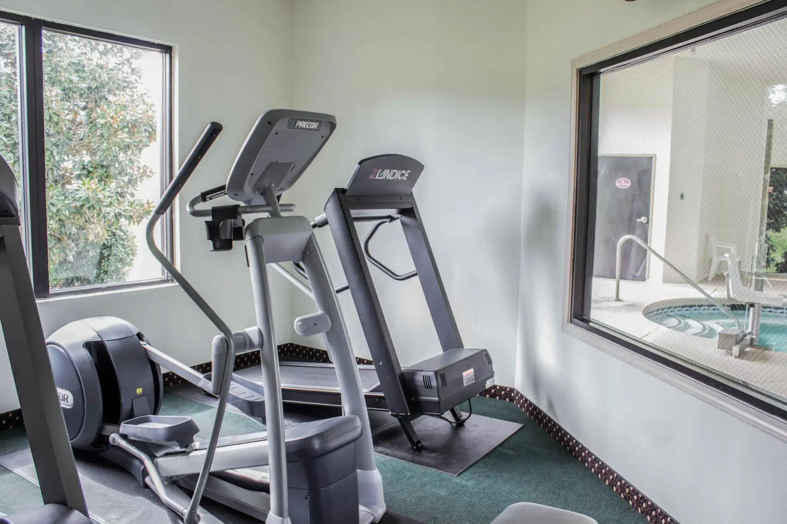 Clarion Pointe Wake Forest - Raleigh North