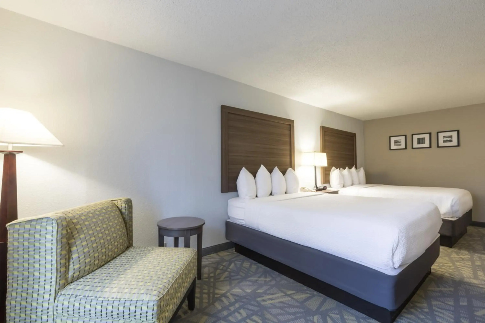 Country Inn & Suites by Radisson Asheville Downtown Tunnel Road