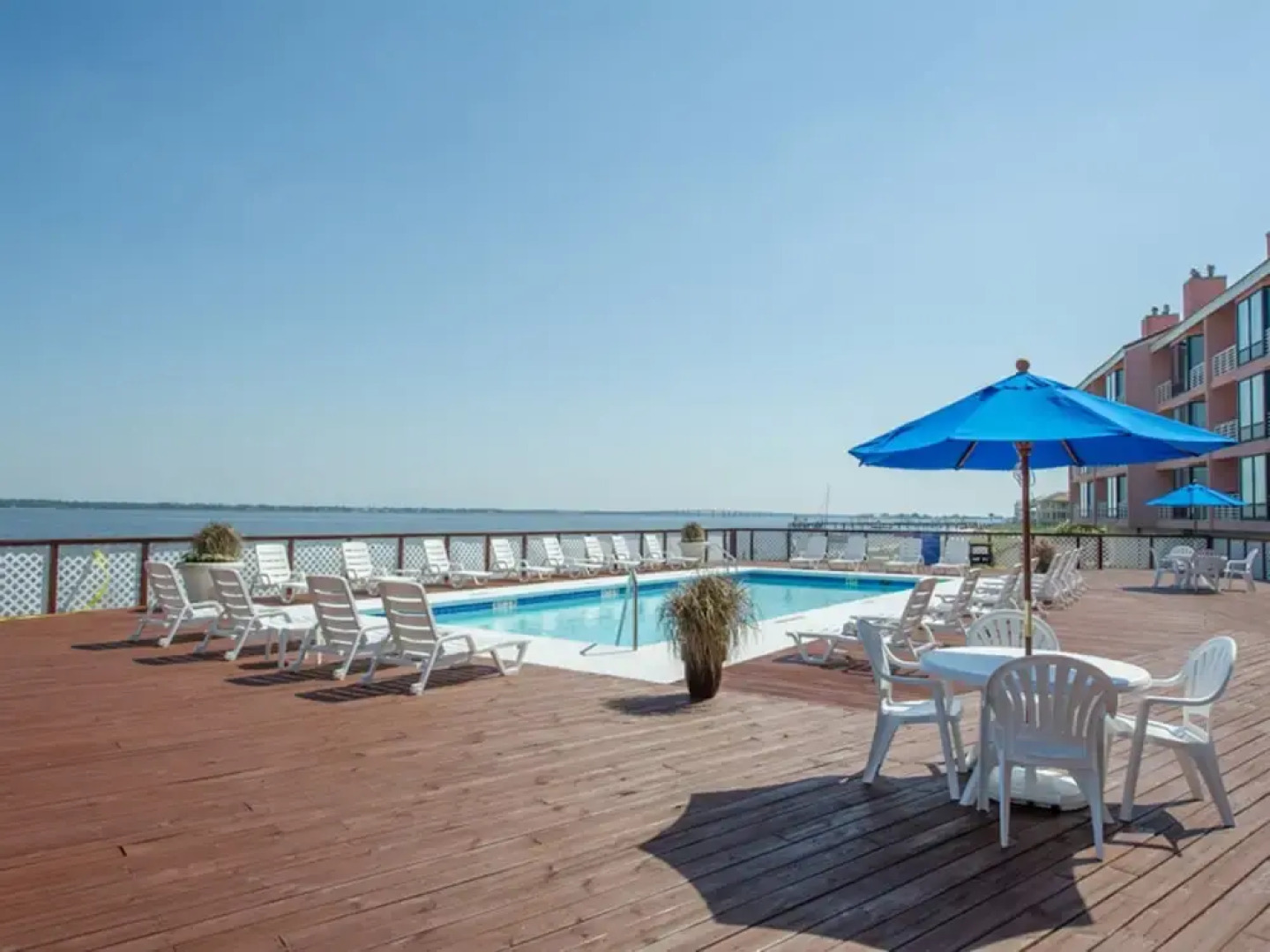 Palm Beach Club 2-249