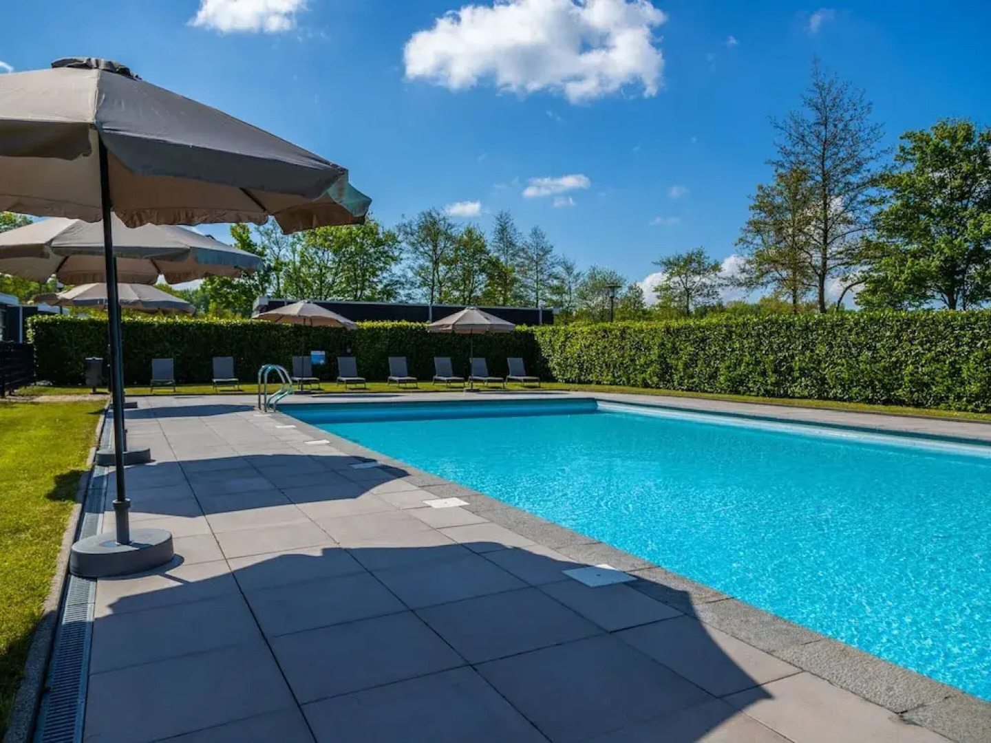 Comfortable Chalet With Dishwasher, on a Holiday Park, 25 km. From Amsterdam