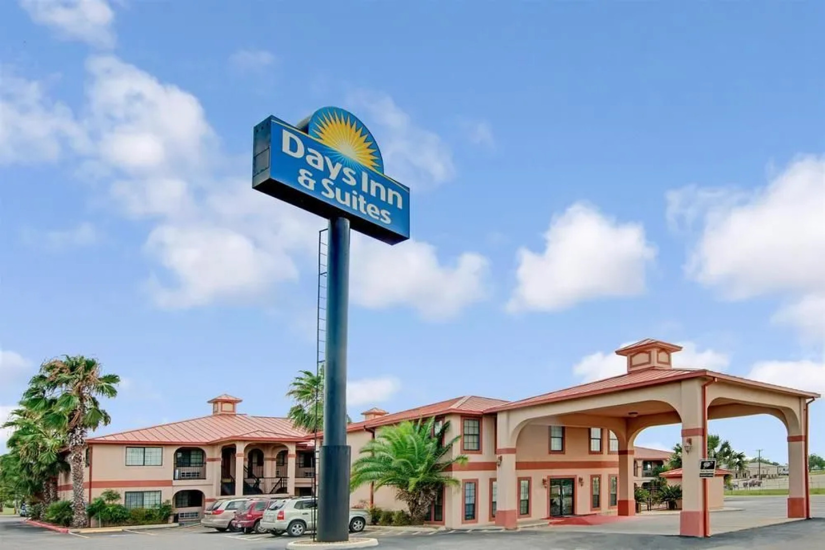 Days Inn & Suites Braunig Lake