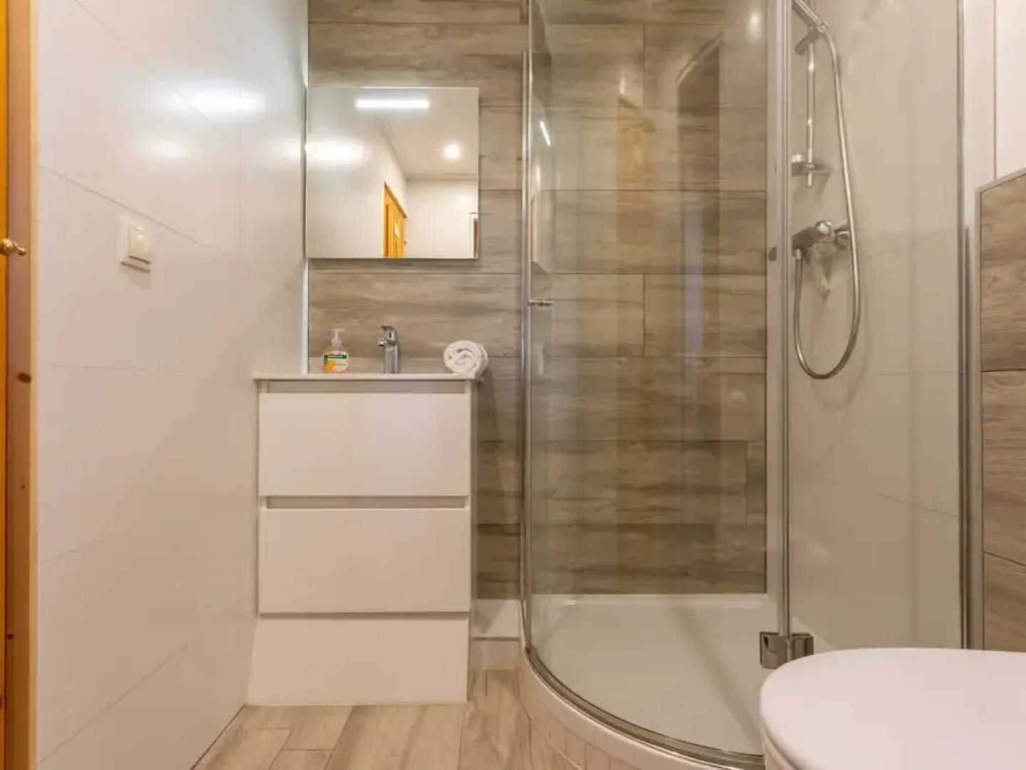 Nice Holiday Home With Beautiful Views