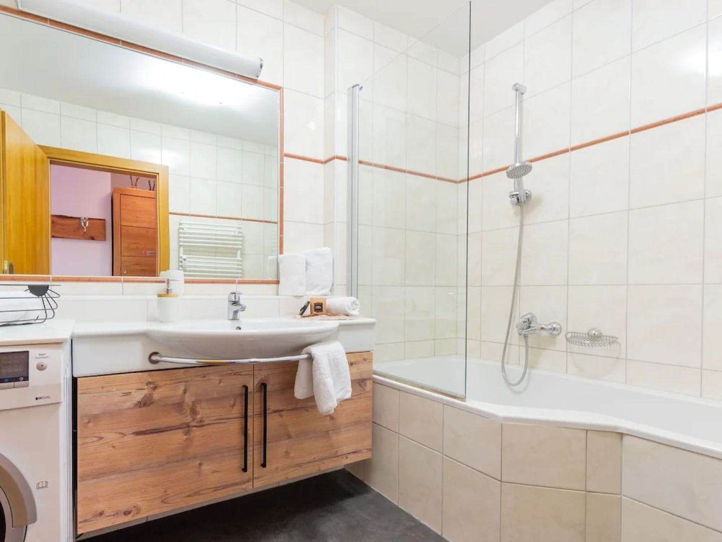 Spacious Apartment in Piesendorf near Ski Area