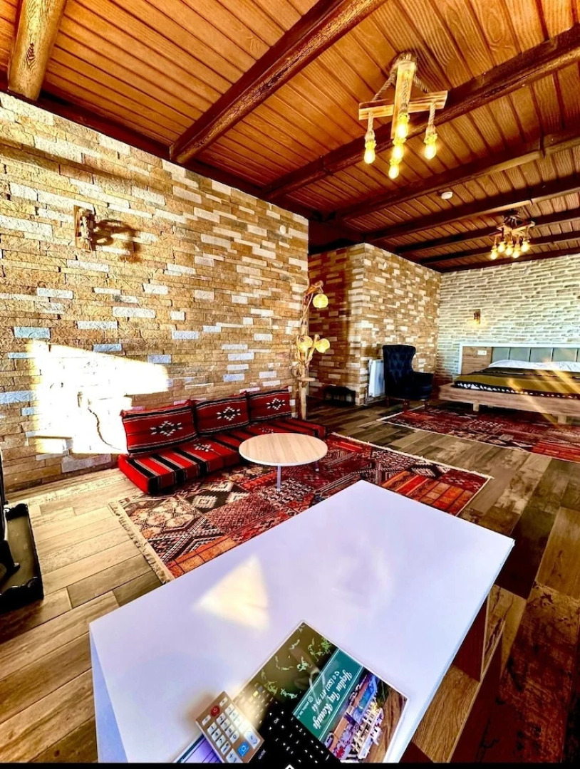 Yeşilsu taş konağı