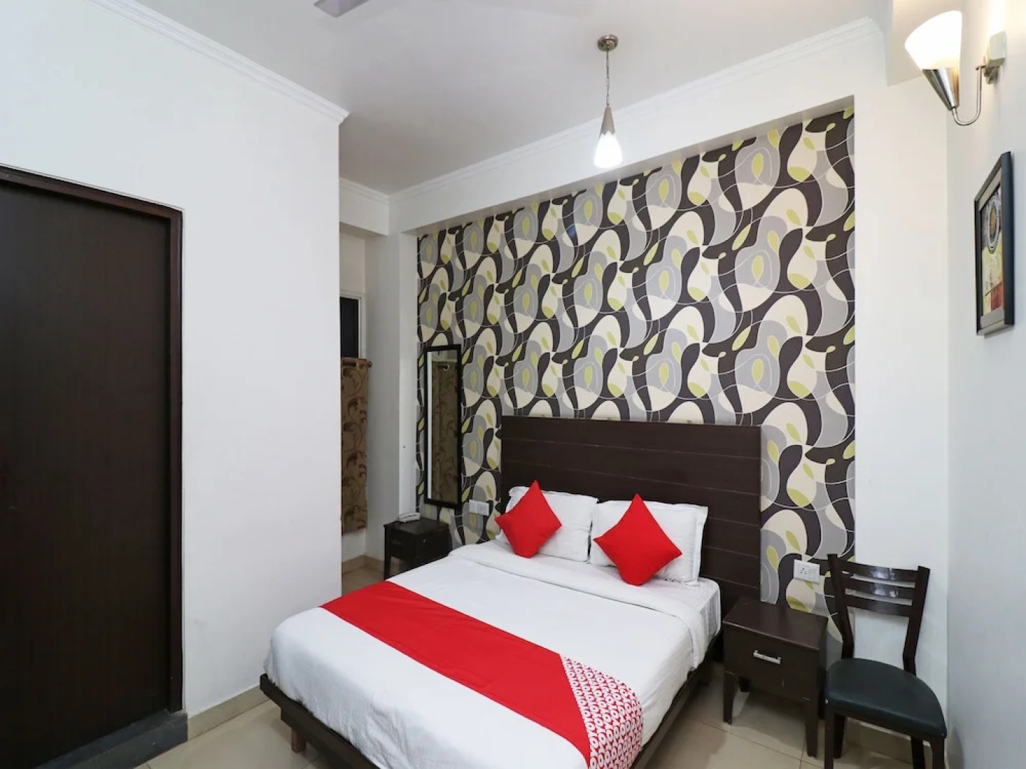 Hotel Silver Star By OYO Rooms