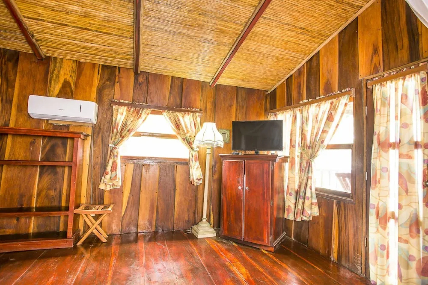 Redwood Beach Resort