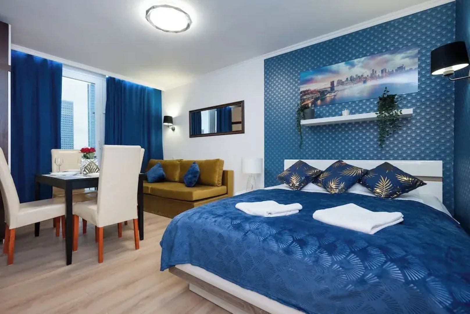 UNIT Warszawa Centrum Room by Metro Rondo ONZ