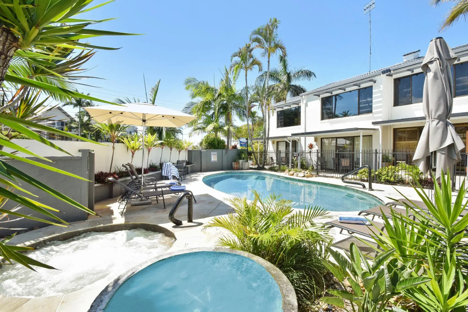 Noosa Place Resort