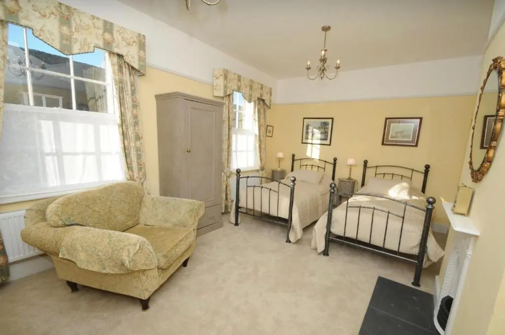 Quay Corner, 5 bed house, Christchurch Dorset
