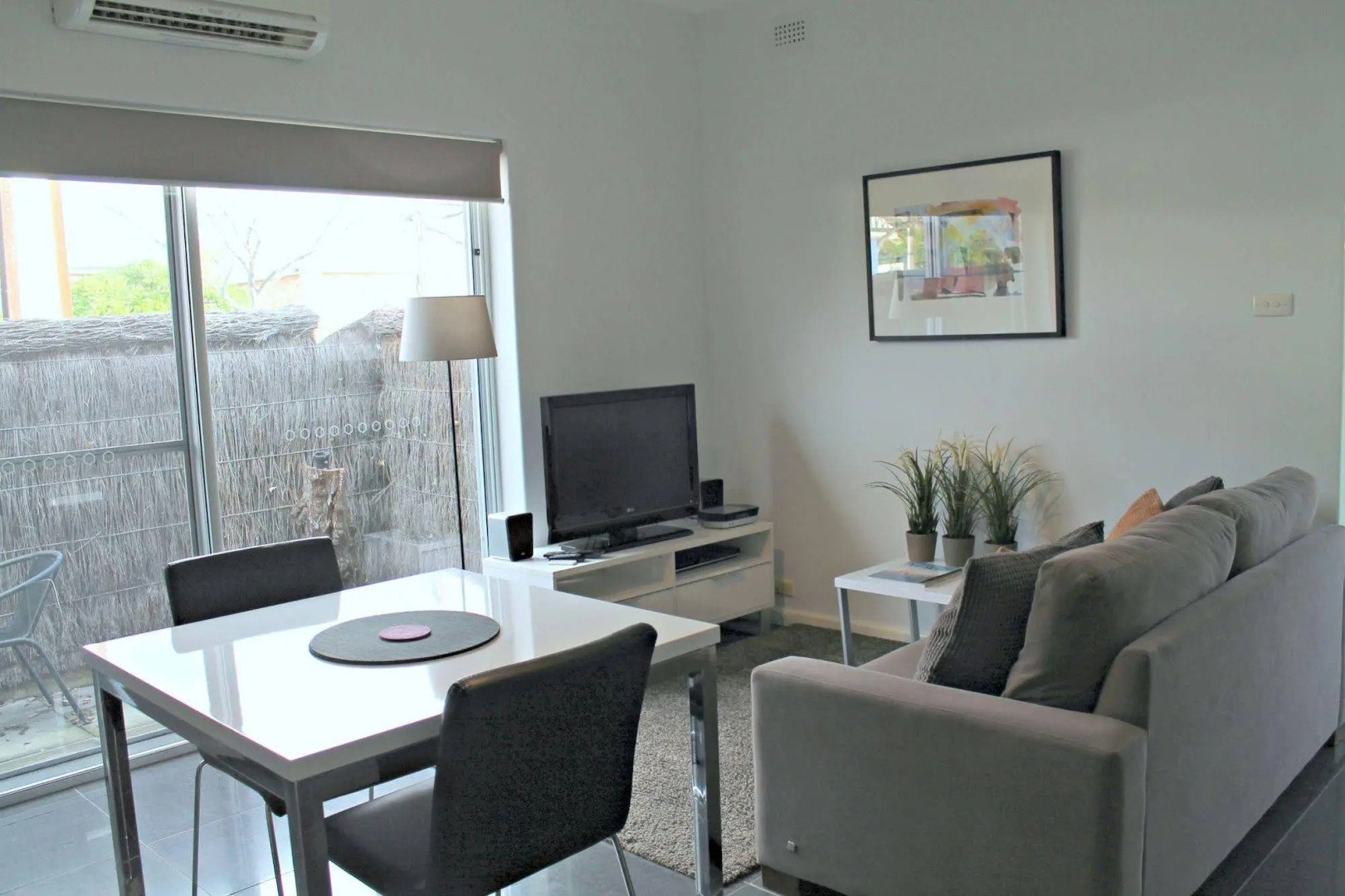Specialty Accommodation – Adelaide Dress Circle Apartments