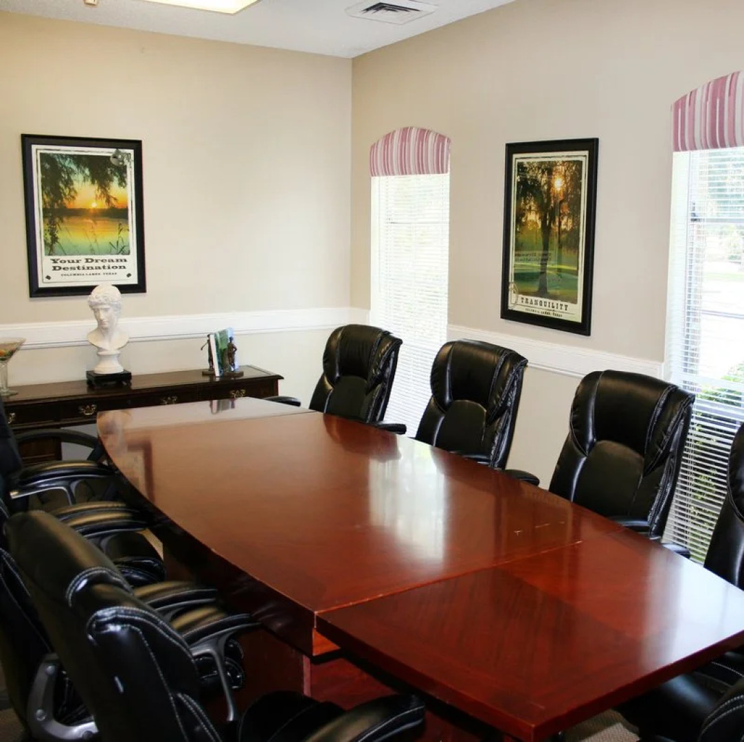 Columbia Lakes Country Club & Resort Hotel