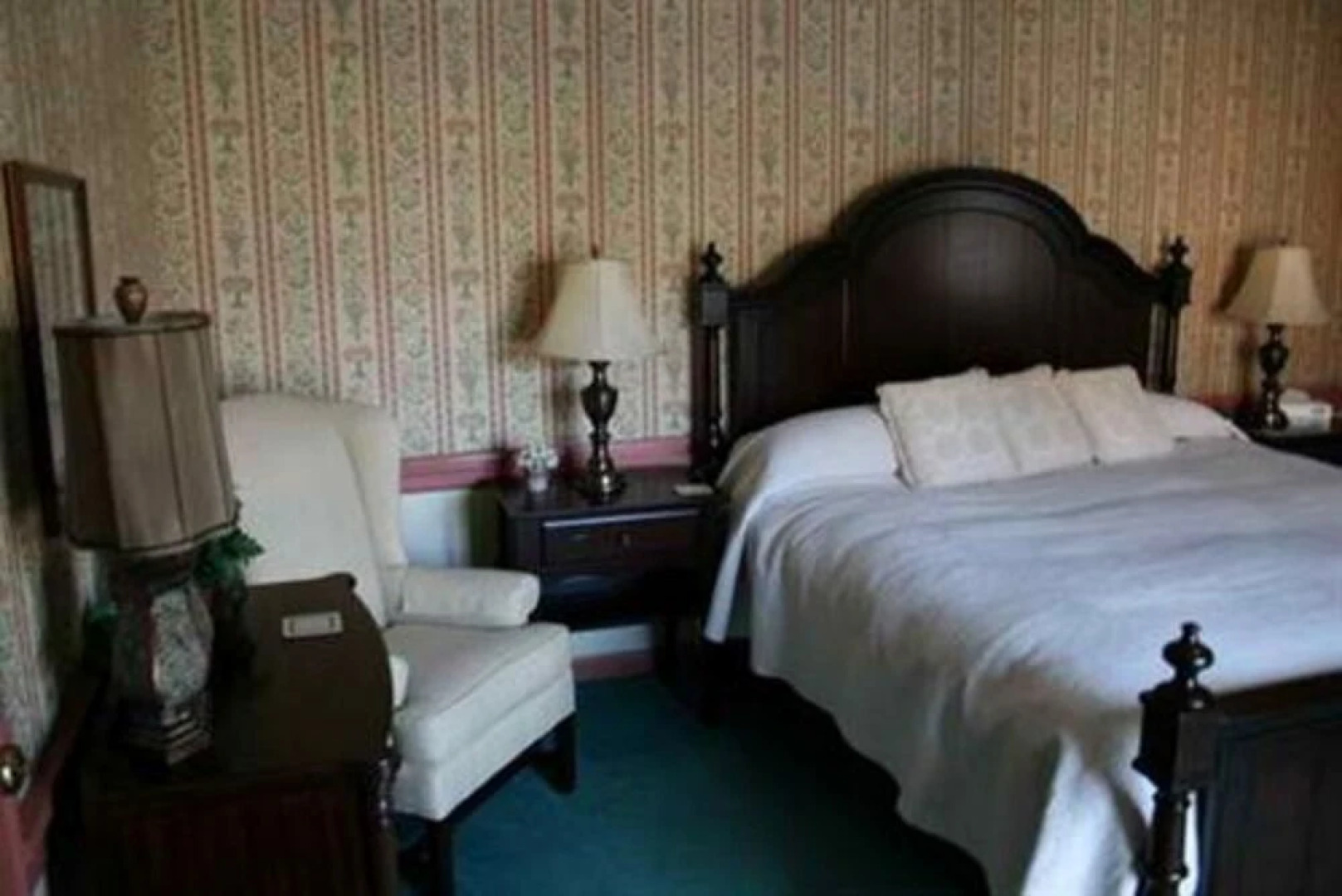 Strasburg Village Inn