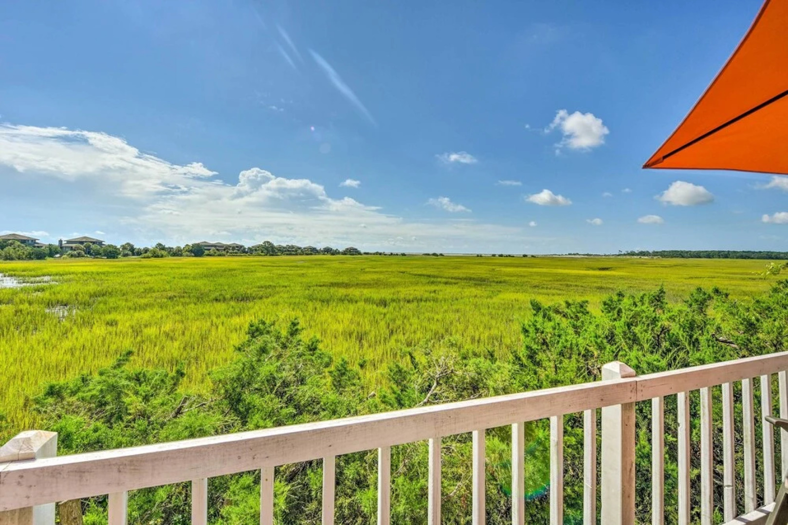 St Helena Island Retreat w/ Deck: Walk to Beach