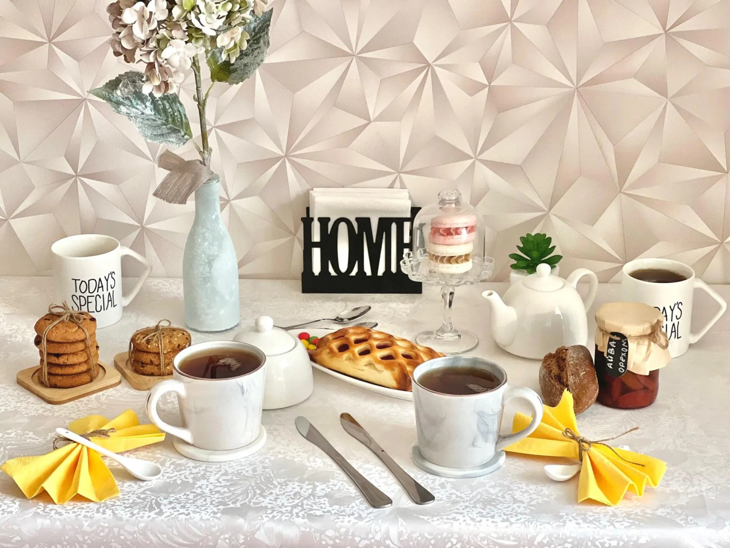 Апартаменты на проспекте Строителей 13