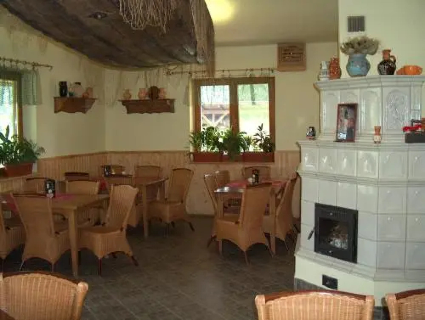 APÁLI Restaurant & Pension