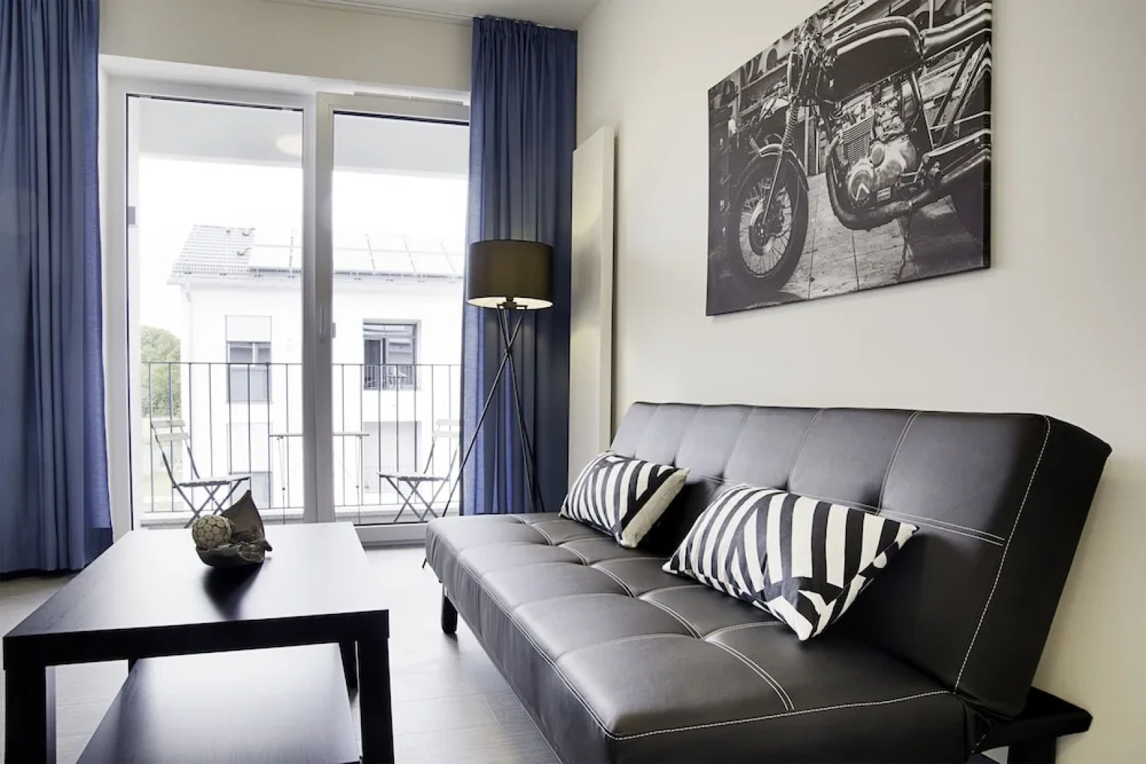 Prime Apartments and Rooms