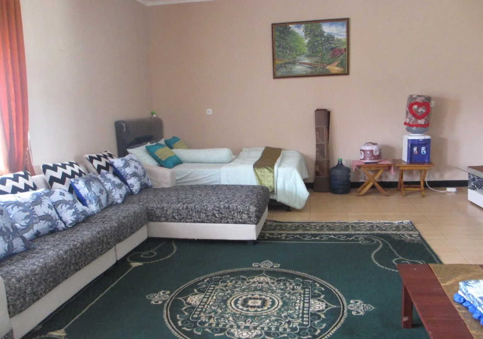 Lembur Incu Syariah Villa and Resto