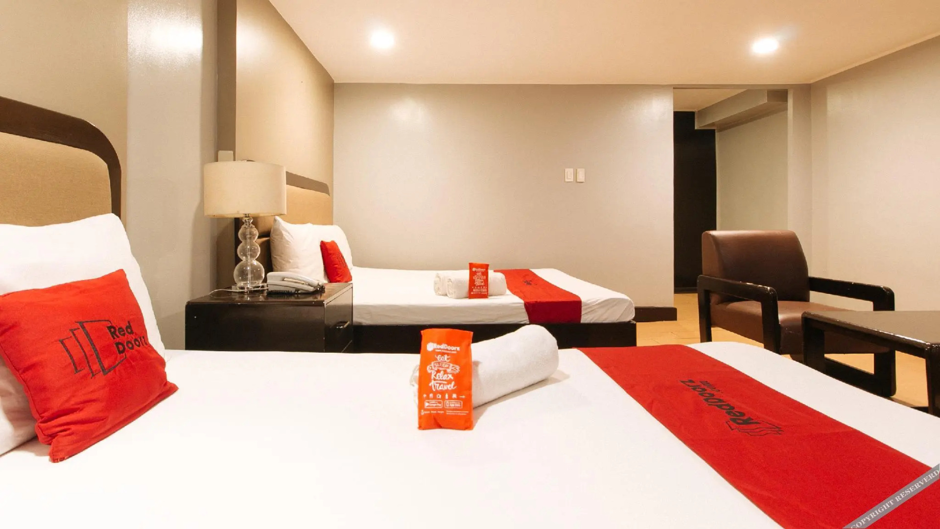 RedDoorz Plus Park-Lay Suites Kidapawan City