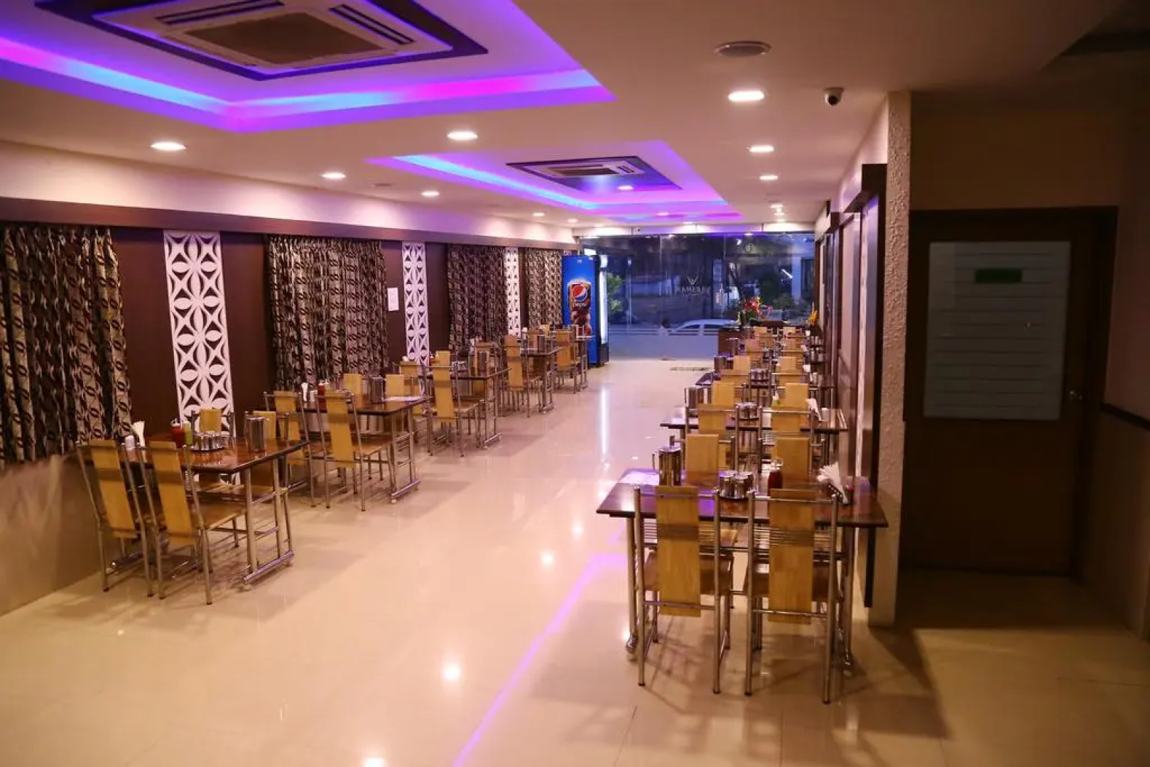 Hotel Varshan International