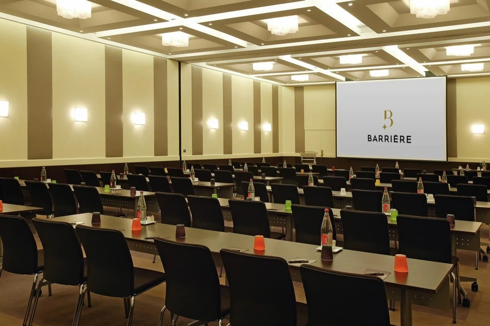 Отель Barriere Le Gray d'Albion