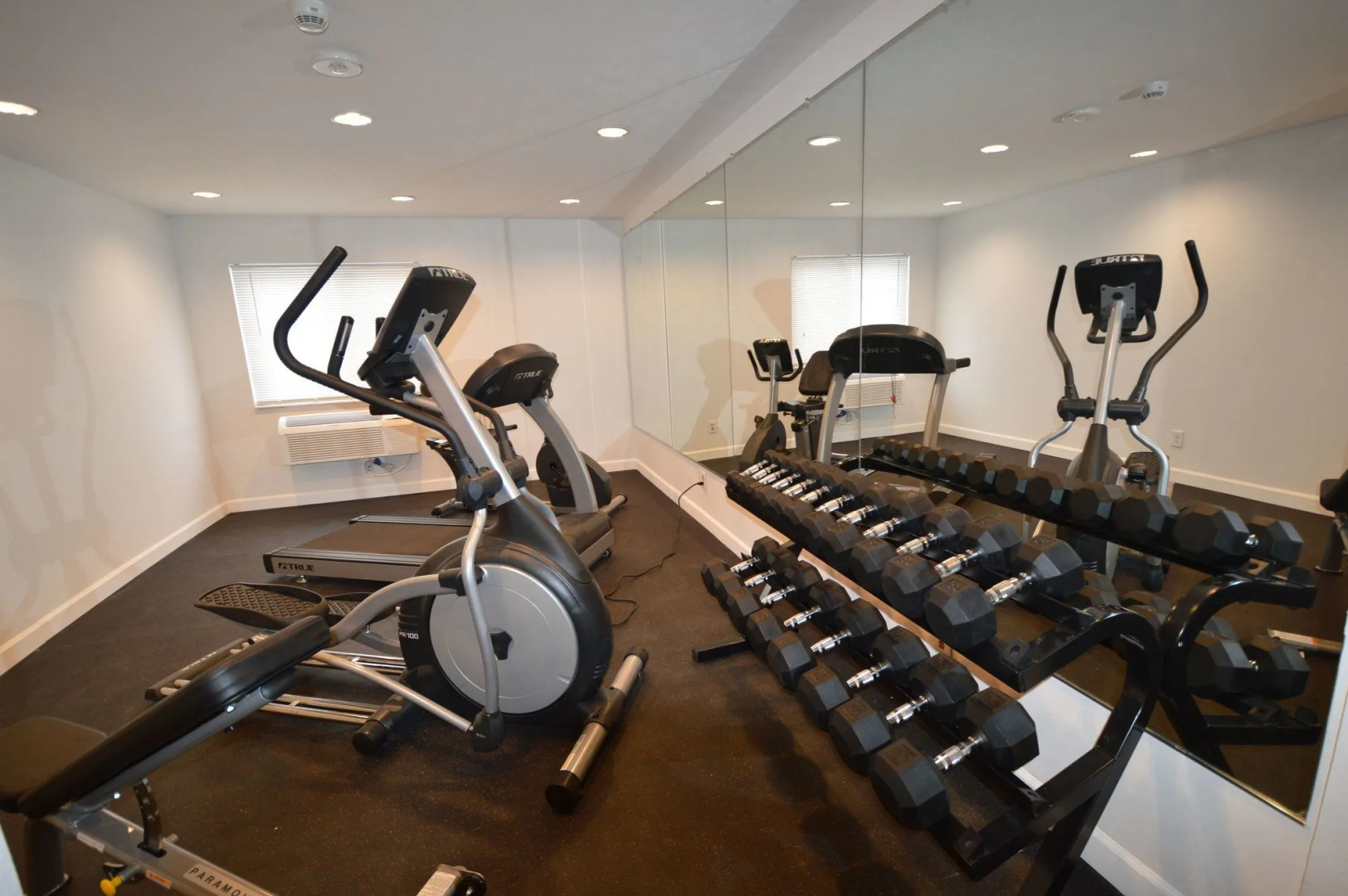 Quality Inn Alexis Rd