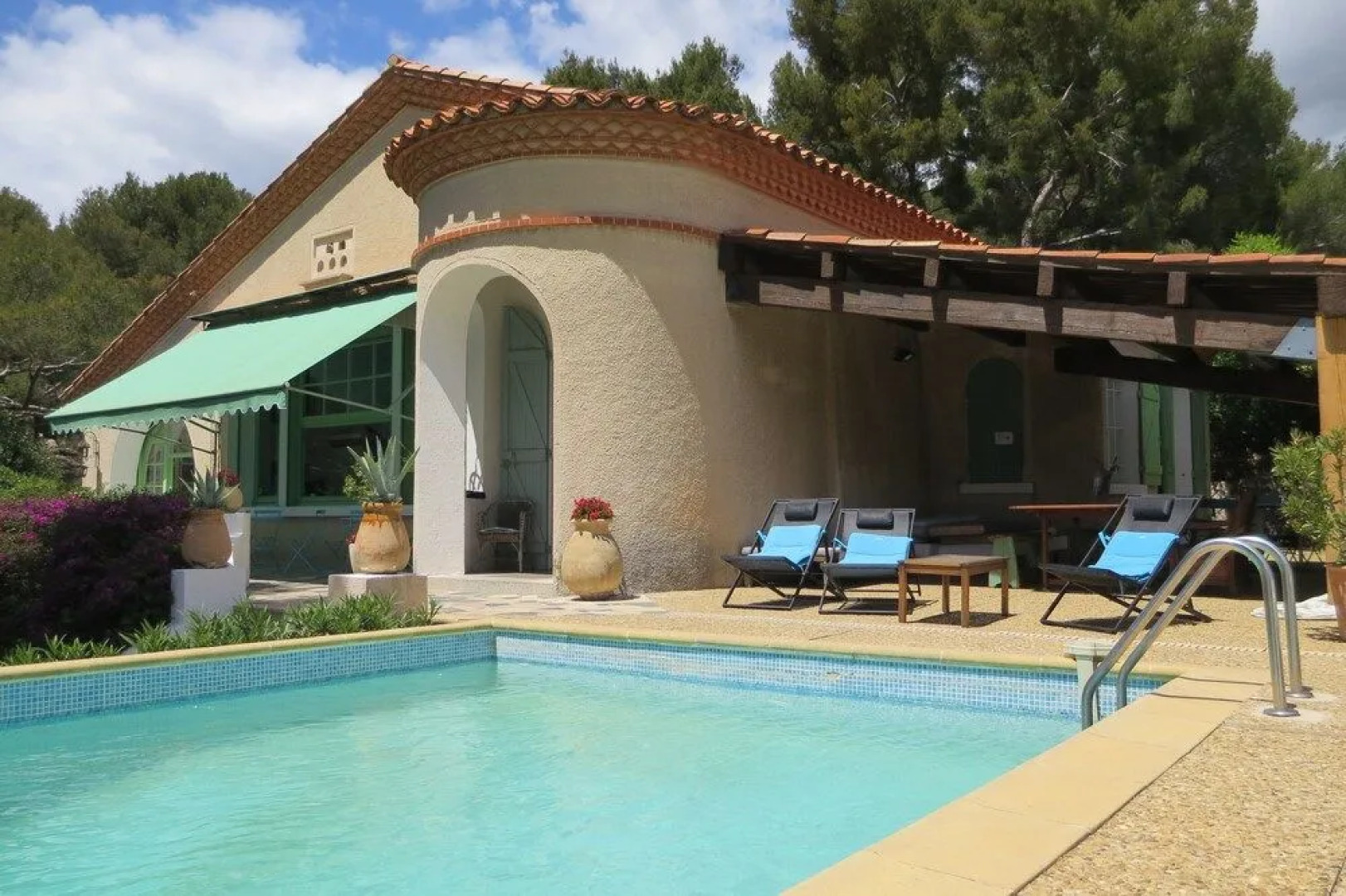 CASSIS HOSTEL Les Heures Claires