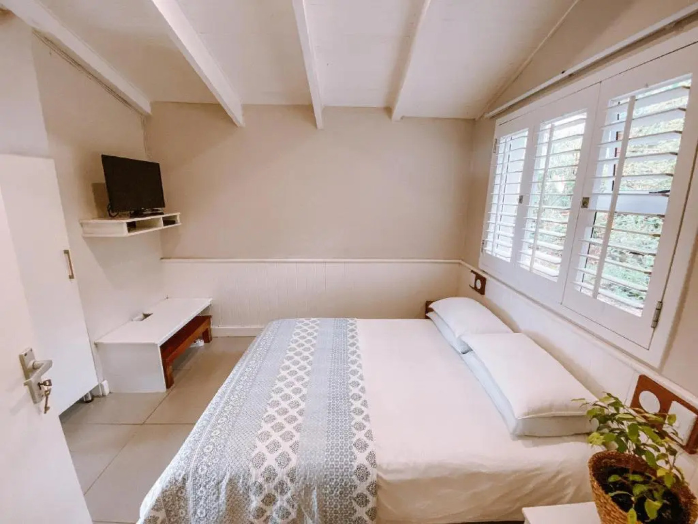 Pebbles Beach Cottage